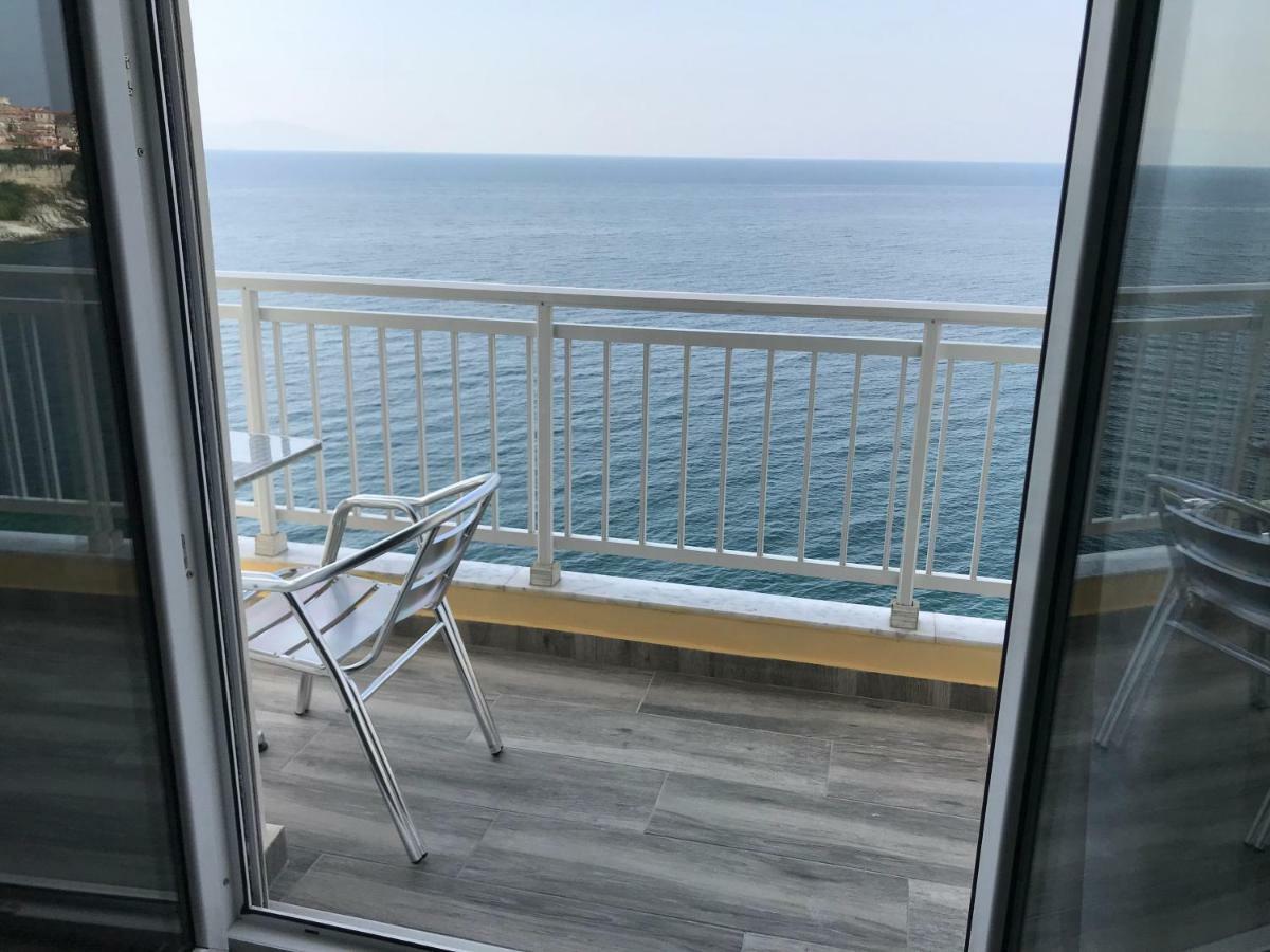 Sea And Sun Appartment Kavala Exterior foto